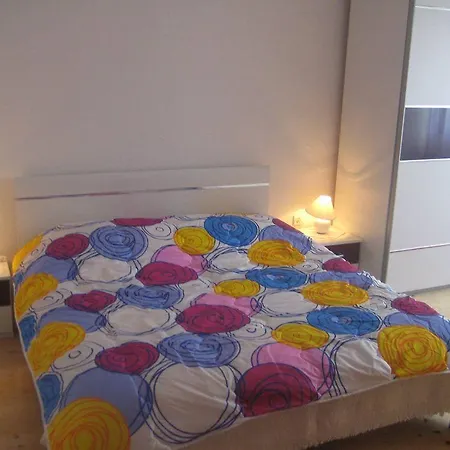 Gorana Apartamento Valdebek